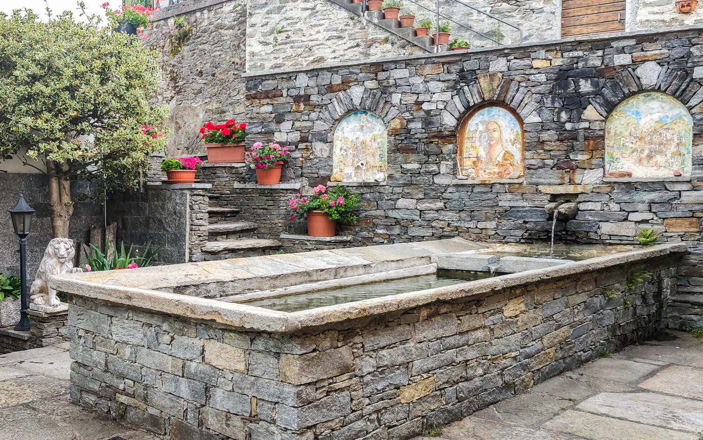 storico lavatoio a Bema