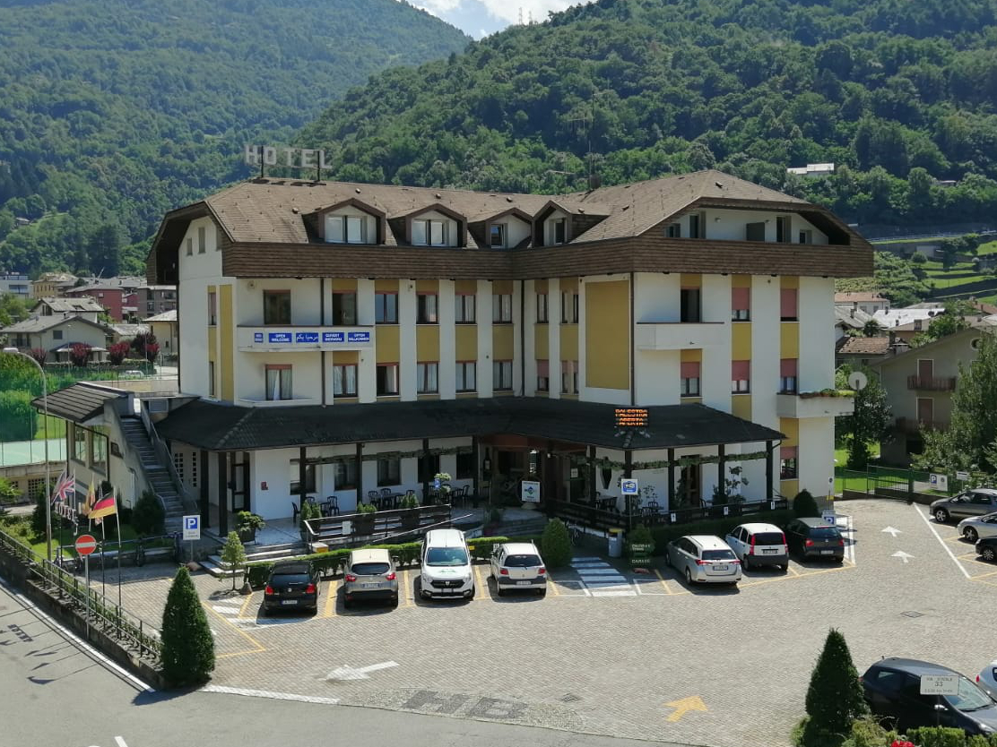 Hotel Rezia Valtellina panoramica