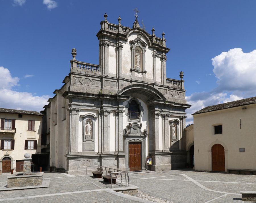 facciata chiesa caspano