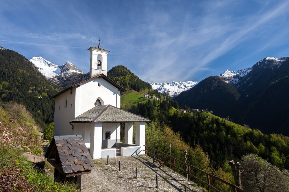 chiesetta lungo la Via priula