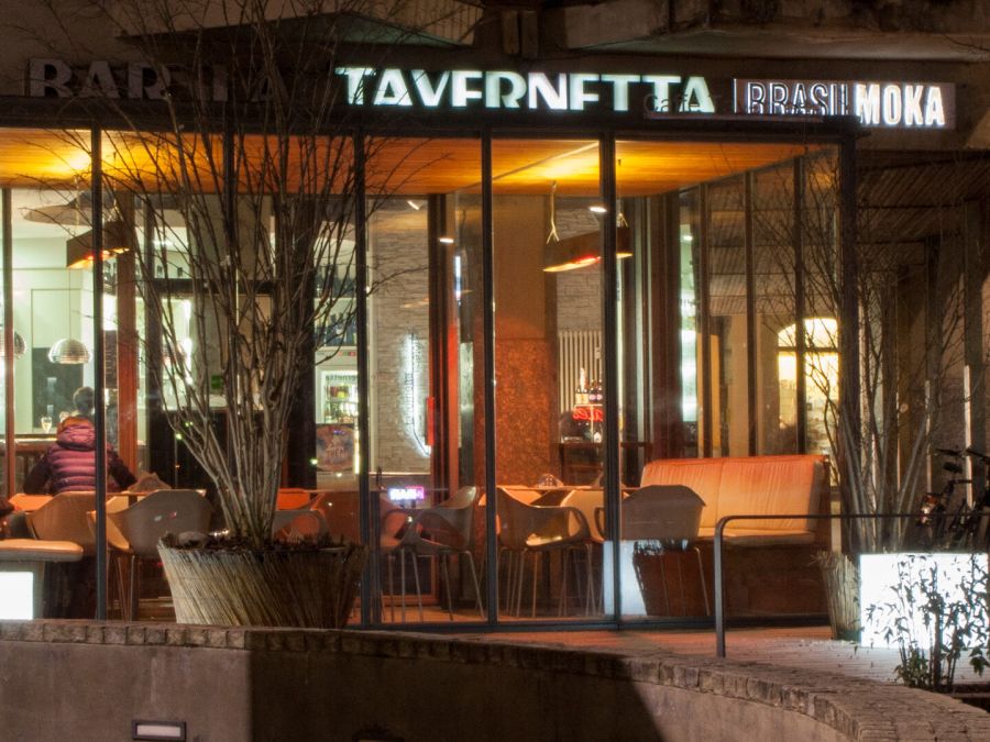 wine bar la tavernetta morbegno esterno