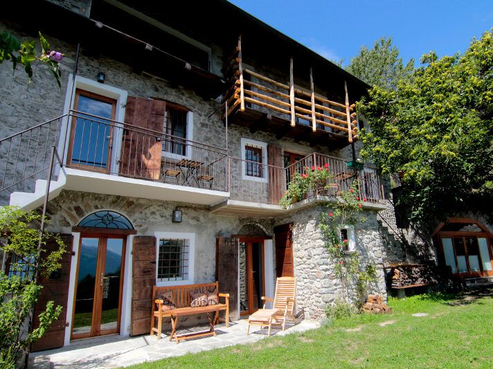 Esterno b&b il dosso maroggia Berbenno