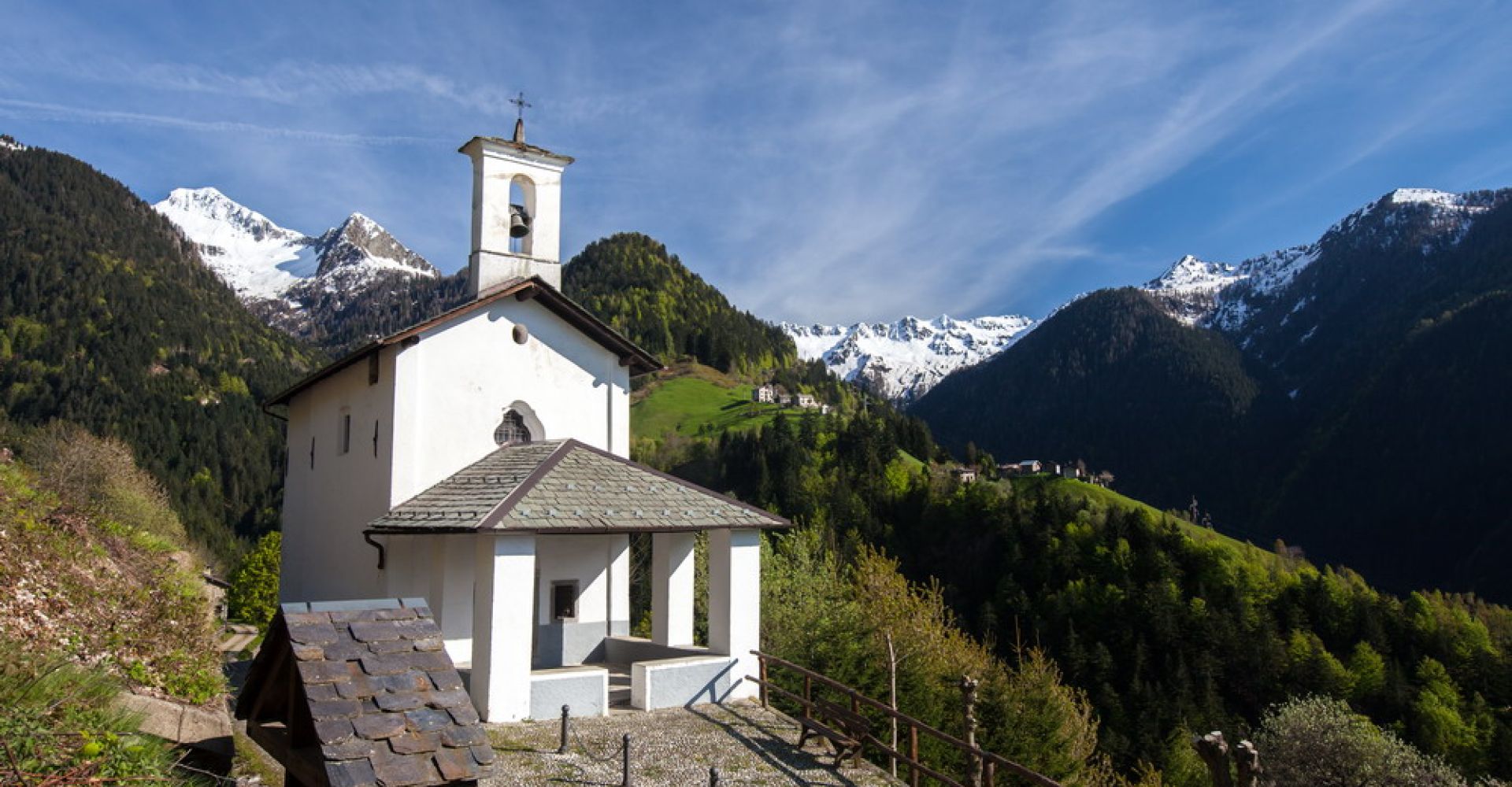 chiesetta lungo la Via priula
