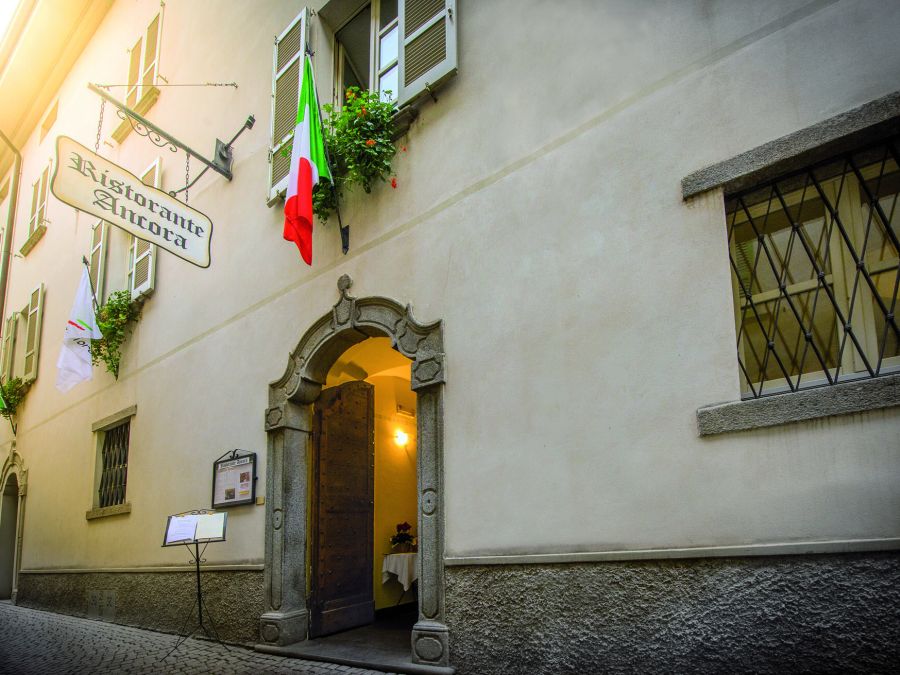 esterno ristorante ancora morbegno