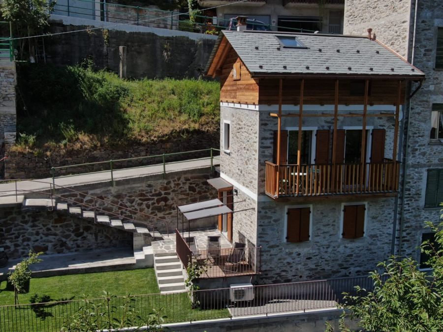 Panoramica esterno casa graziosa mellarolo valgerola