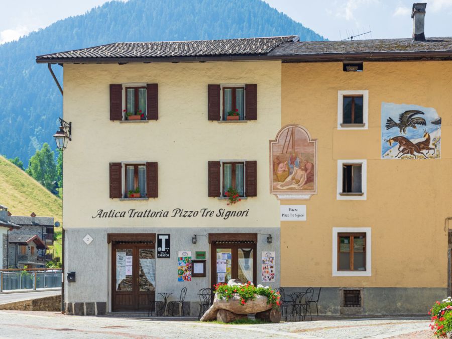 pizzo tre signori valgerola esterno